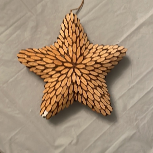 🌟 Handcrafted  Wood Branch Star Decoration - Rustic and Unique! 🌟 - Picture 2 of 3